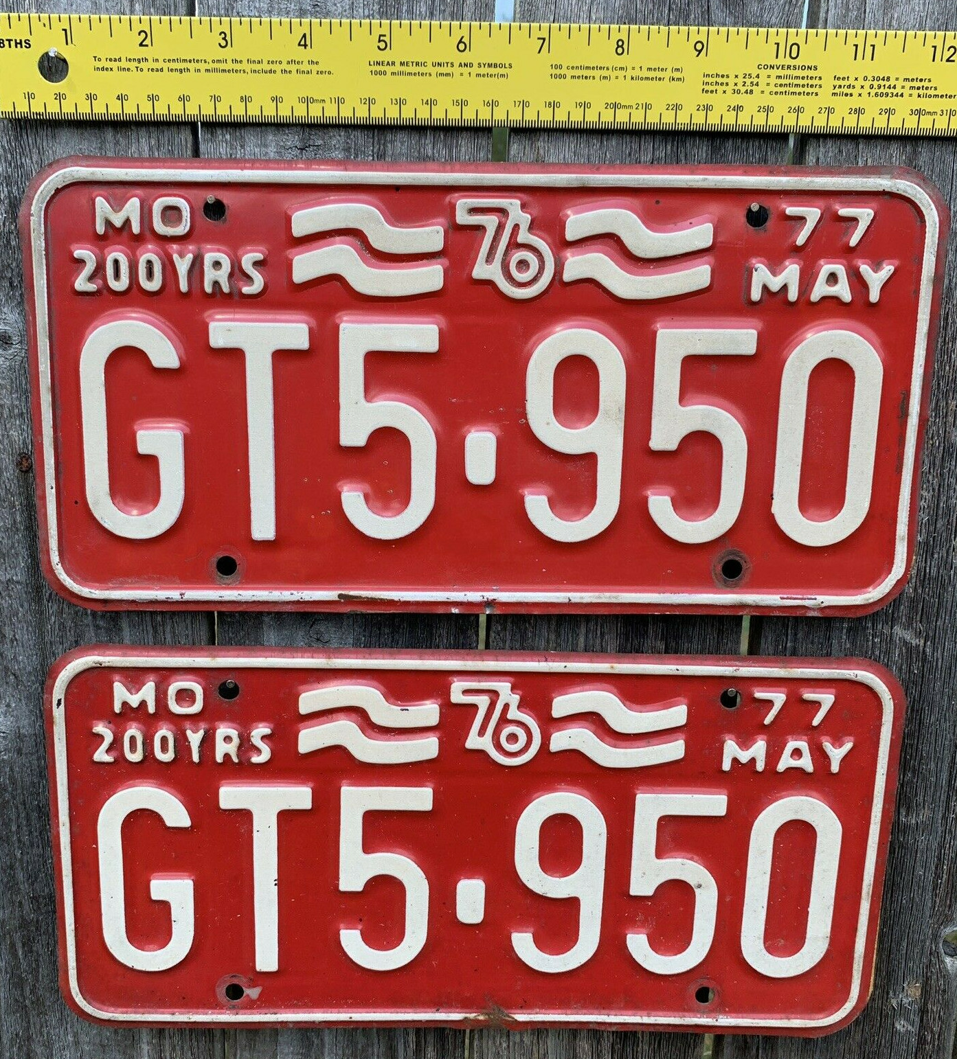 VINTAGE 1976 1977 MISSOURI BICENTENNIAL LICENSE PLATES PAIR MATCH SET #GT5950