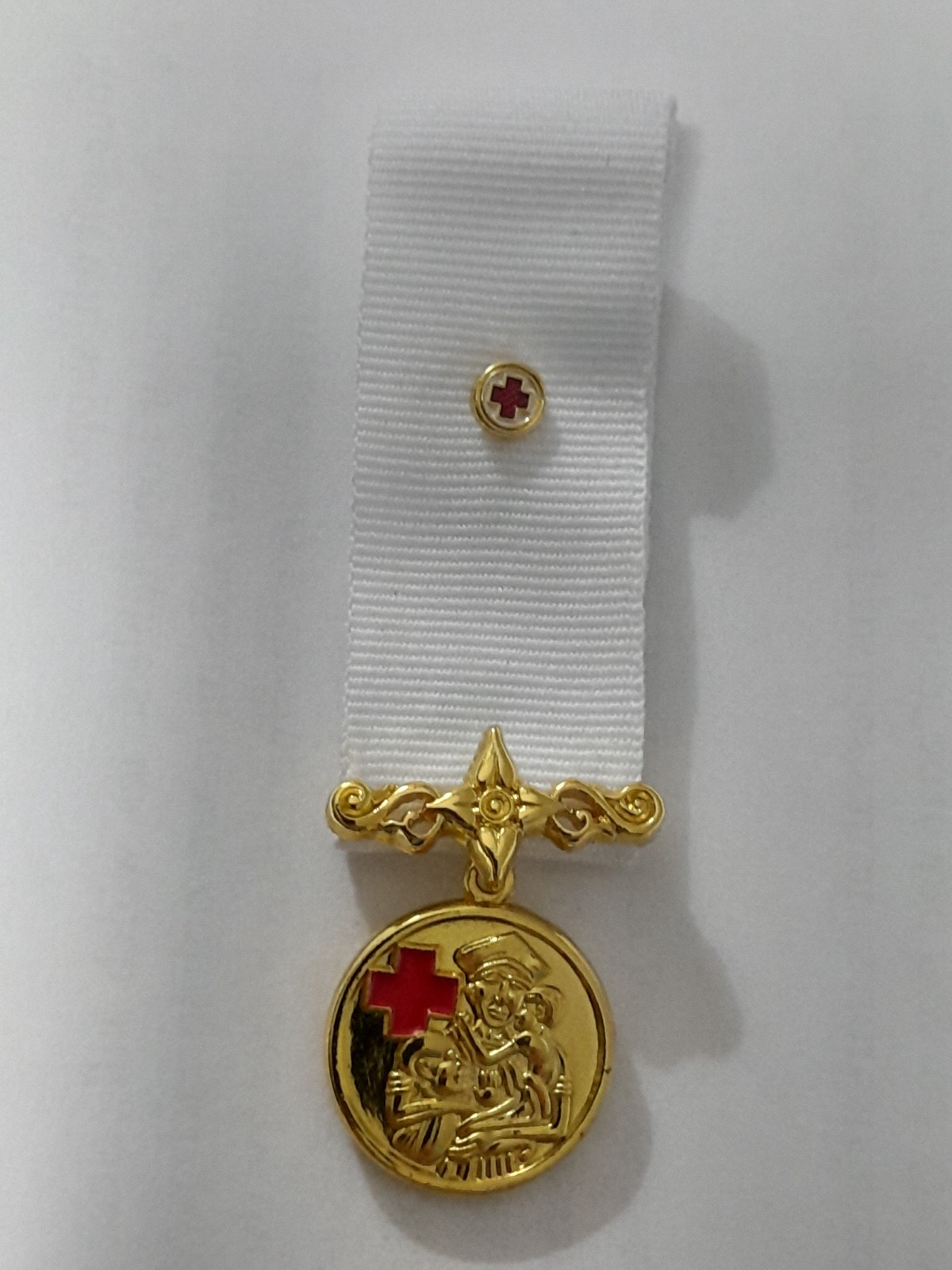 THAILAND RED CROSS MEDAL OF APPRECIATION, 1ST CLASS - MINIATURE MEDAL