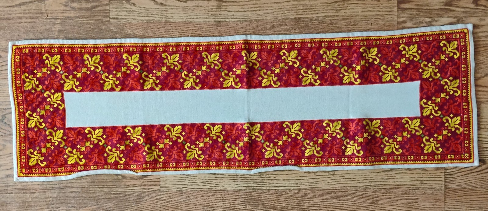 VTG Ukrainian Folk Art Embroidered Needlework Table Runner  42 x  12  very nice