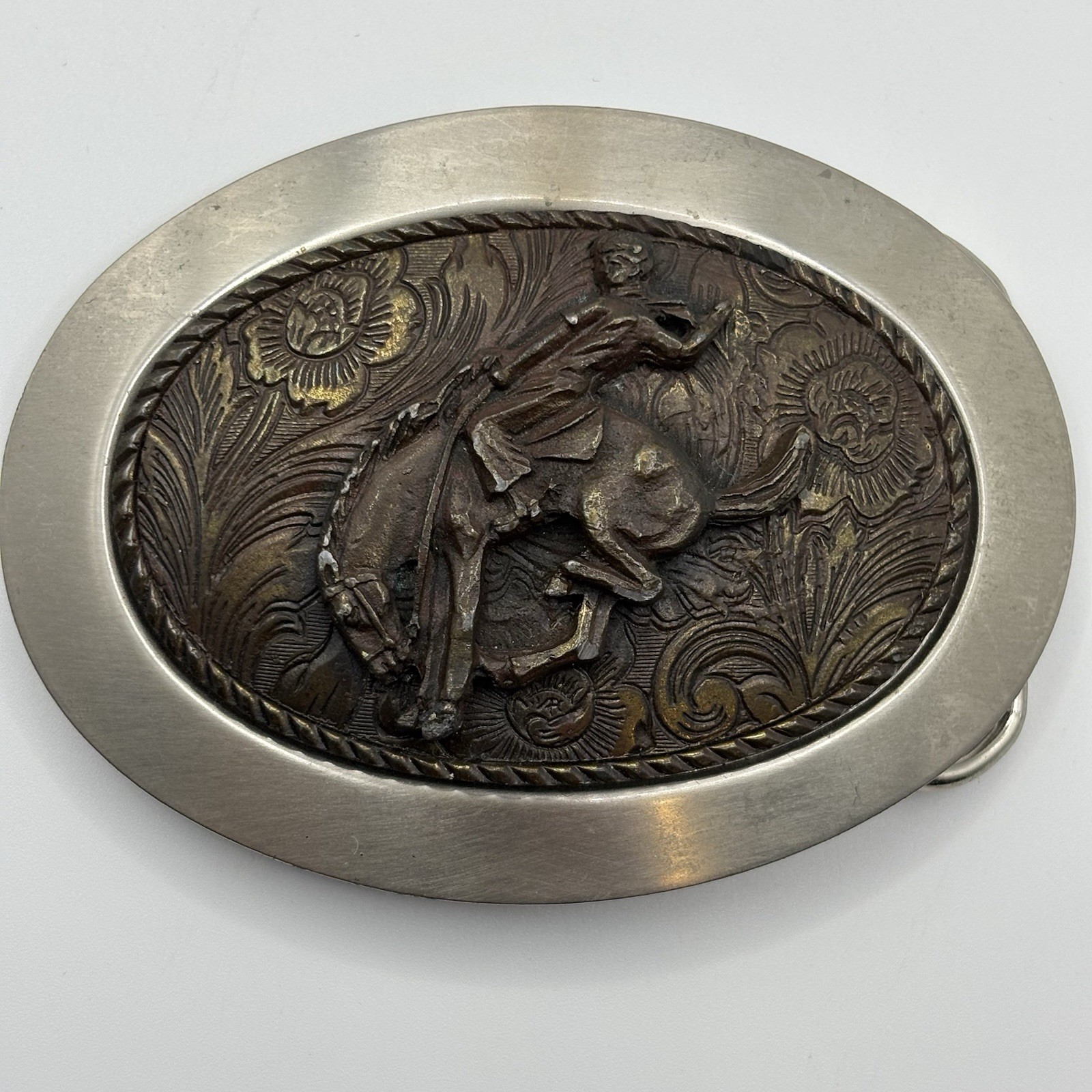 Vtg Oval Western Belt Buckle Bucking Bronco Horse Rider Cowboy Cowgirl Flower 3D