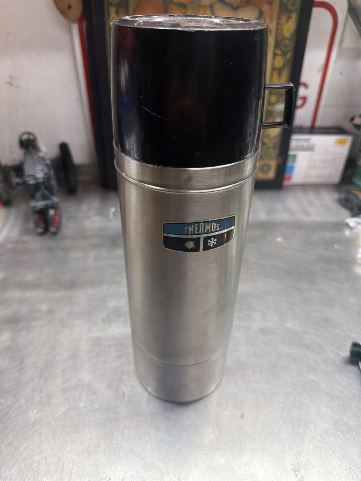 Vintage Thermos Stainless Steel Vacuum Bottle 1 Qt USA 2464S w Cup