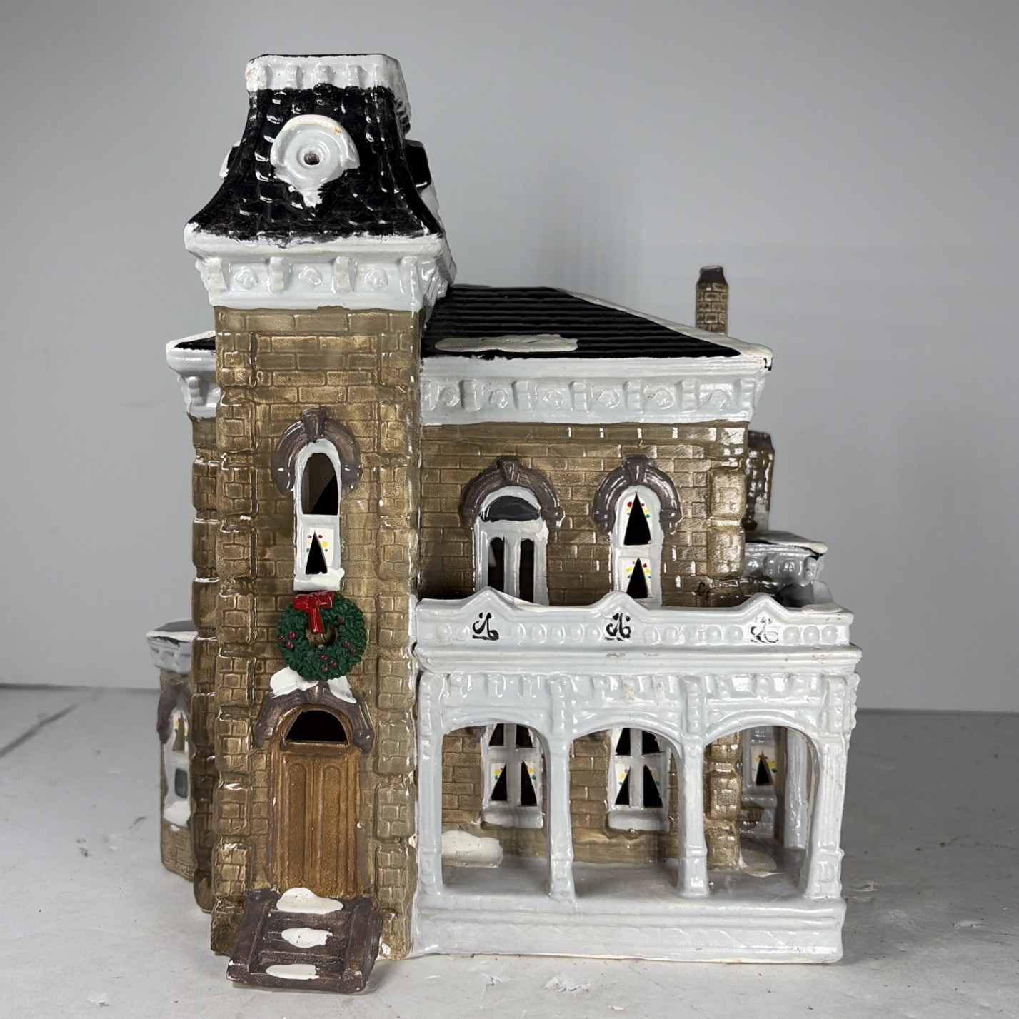 VTG Department 56 SnowHouse 1986 ‘Delta House’ House