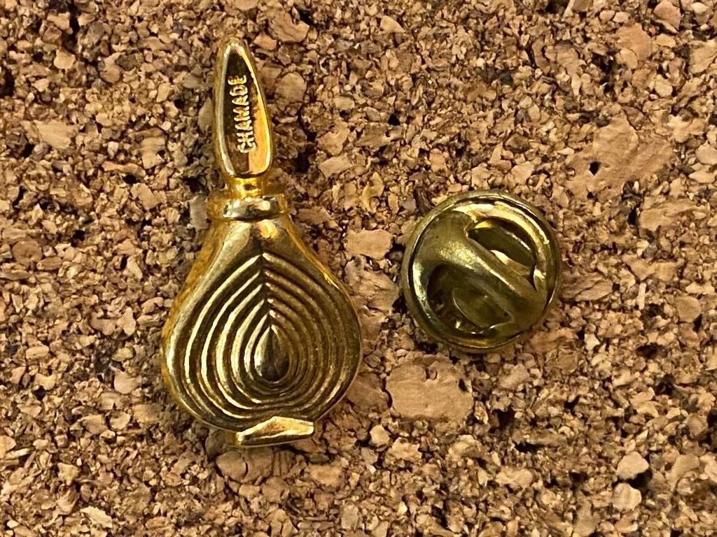 H6 (07)  PIN \'S  PIN PERFUME PARFUN BY GUERLAIN PARIS RARE