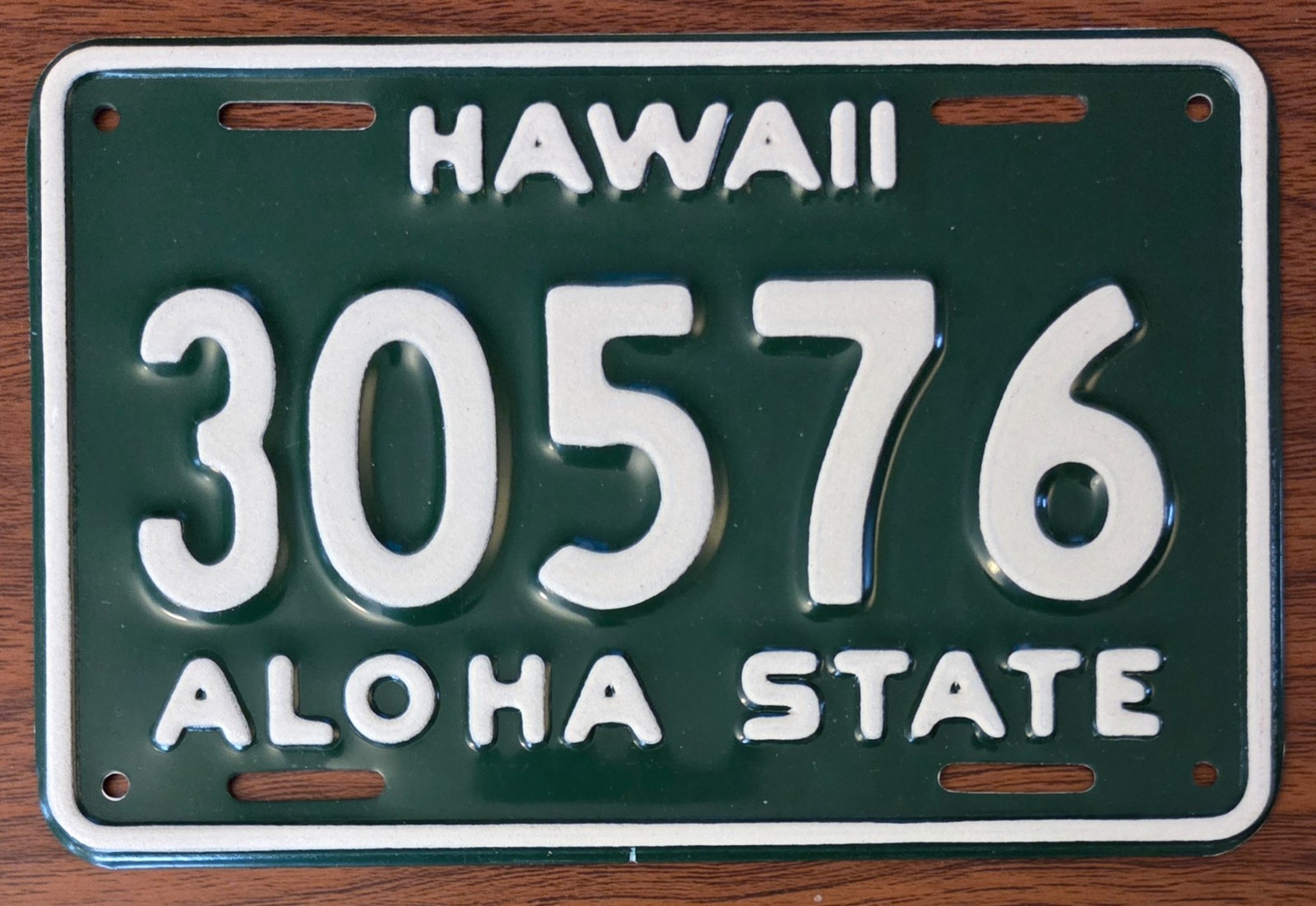 1961-68 HAWAII HI MOTORCYCLE LICENSE PLATE TAG \'30576\'– ANTIQUE, Vintage; NOS