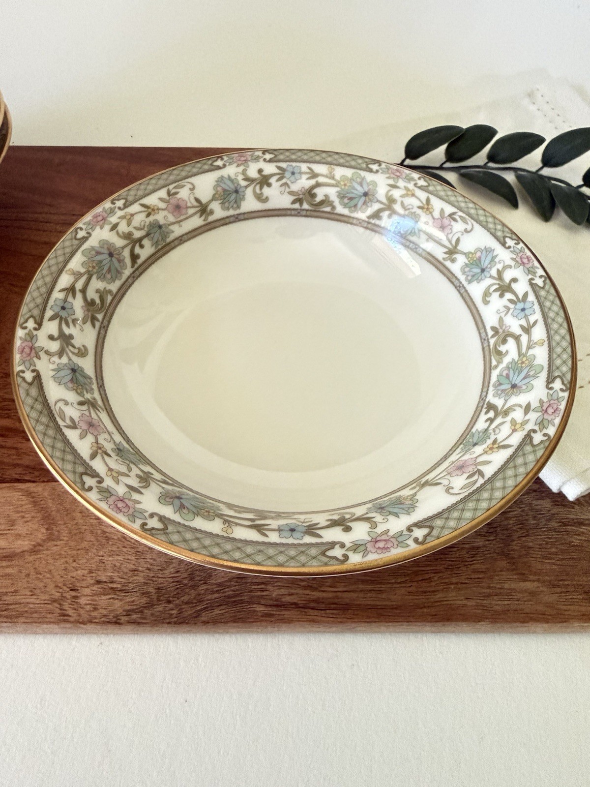 Noritake Miyoshi 7194 Rim Soup Bowl Ivory Floral Green Gold Trim Japan