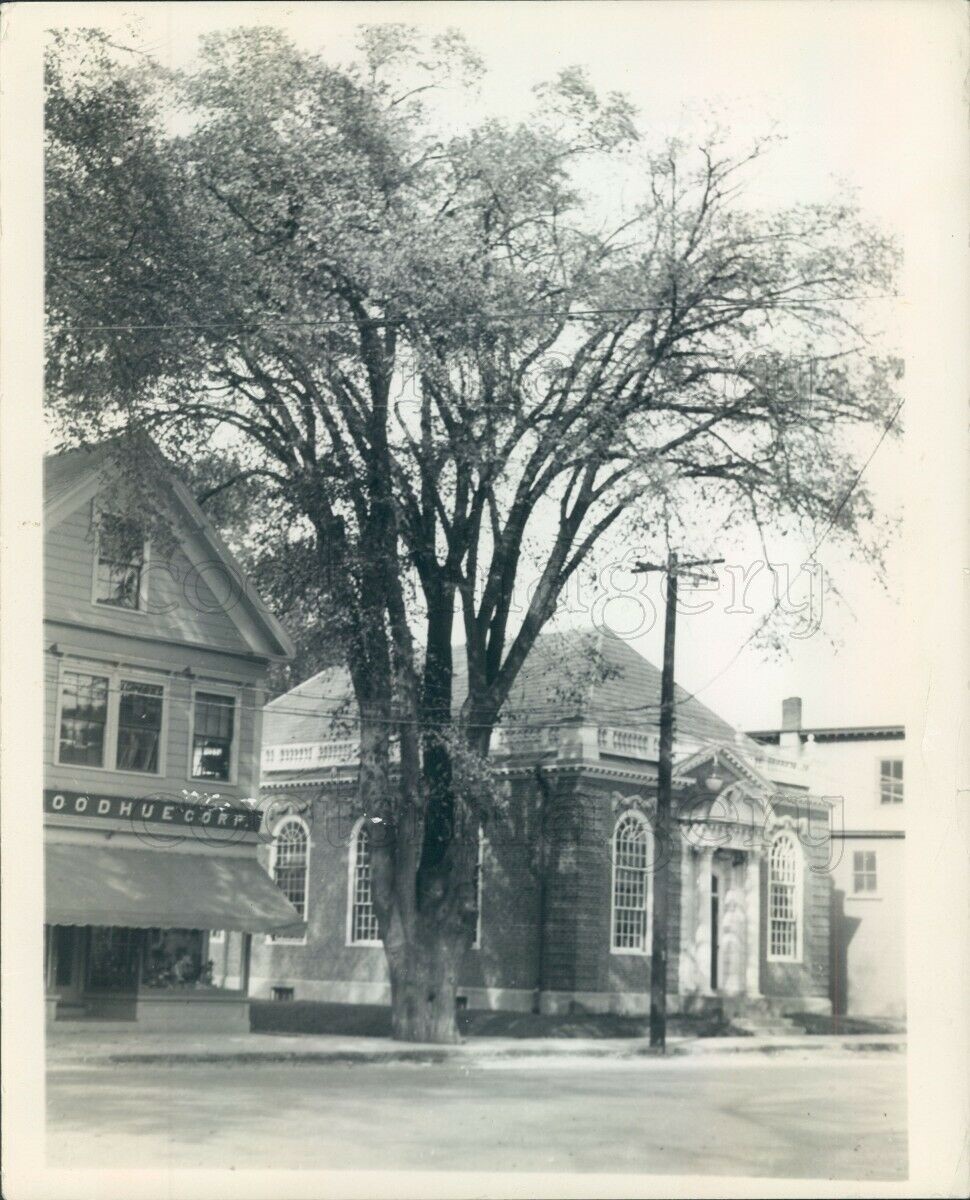 Press Photo First National Bank Building Ipswich Massachusetts