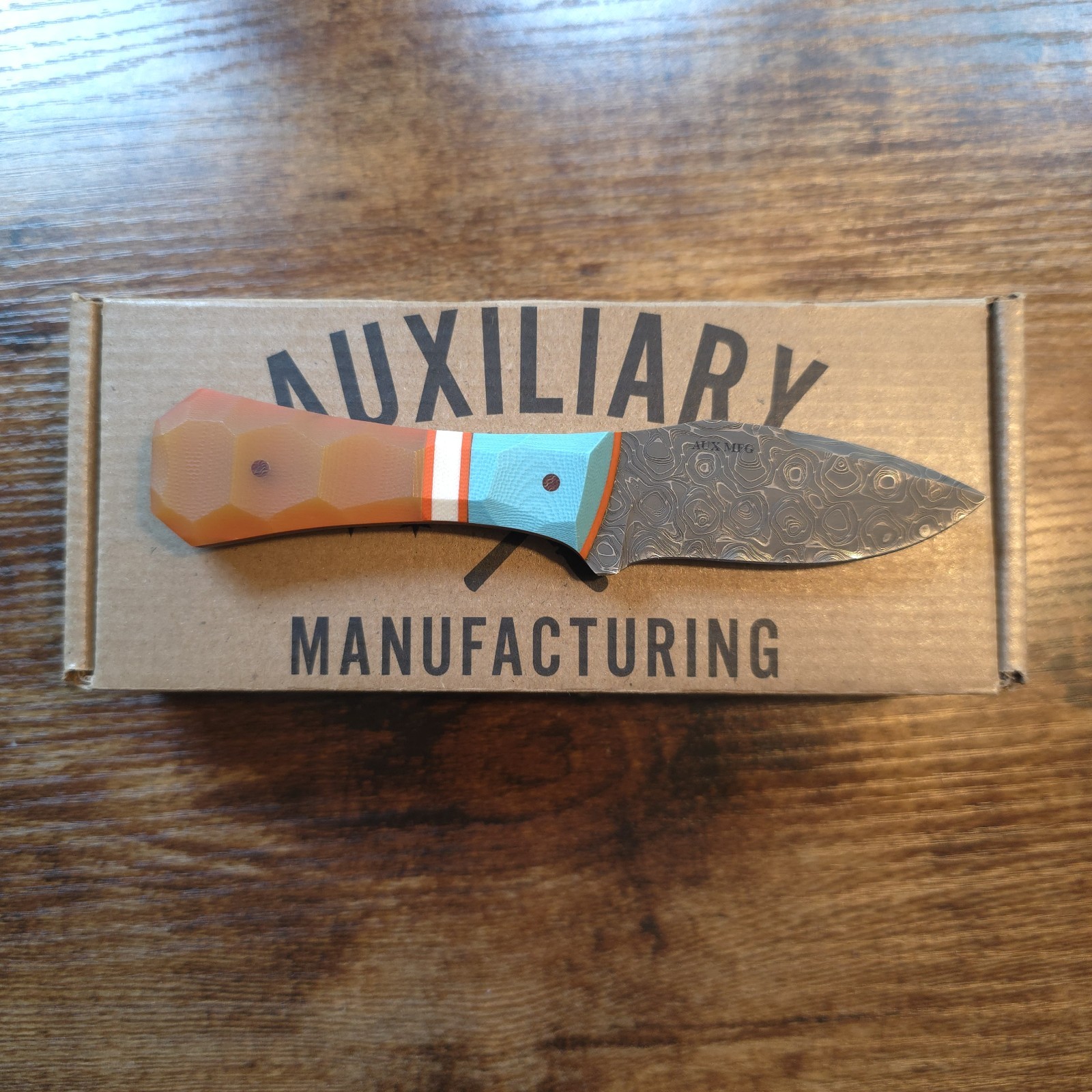 Auxiliary Manufacturing Coffin Series Leaf/Vegas Forge Lytic Damascus. 