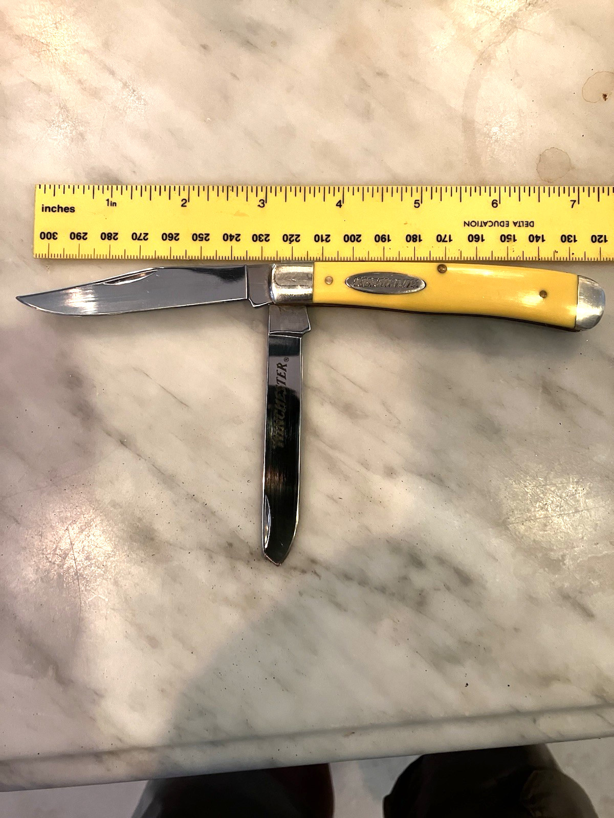 Winchester Yellow Boy Trapper 2 2-Blade Slipjoint Yellow Handle