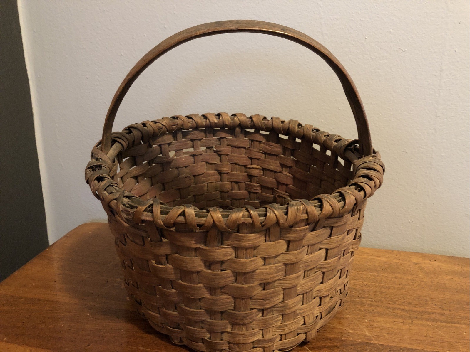Antique Early New England Primitive Split Woven Gathering Basket 10