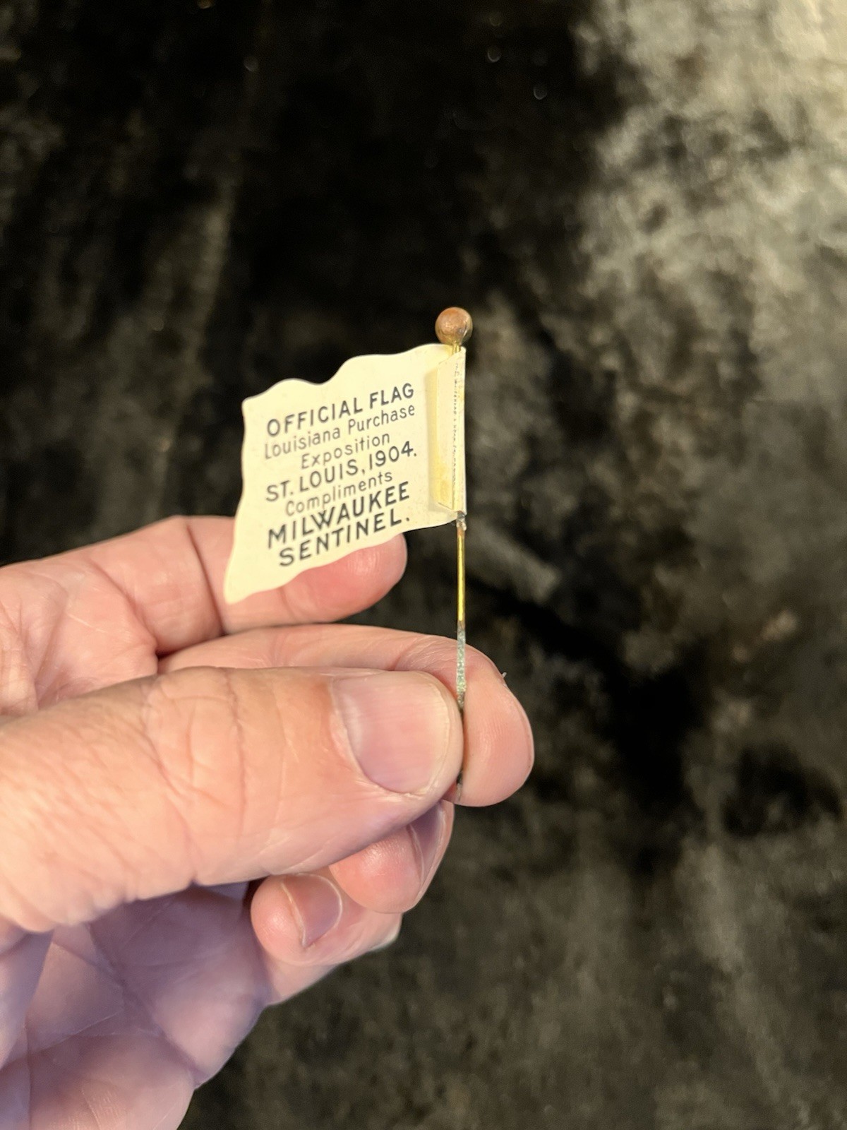 1904 ST LOUIS EXPOSITION MILWAUKEE SENTINEL WHITEHEAD HOAG FLAG STICK PIN