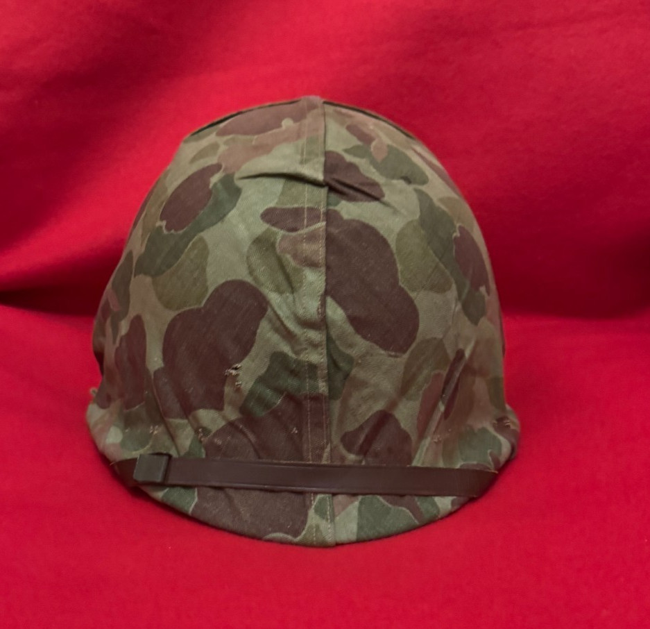 ALL ORIGINAL WW2 M-1 HELMET COMPLETE WITH FIRST PATTERN USMC CAMO COVER FBFS