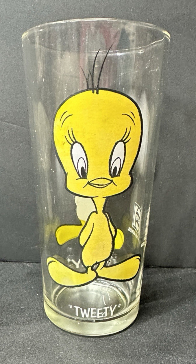 Vintage 1973 Warner Bros Tweety Bird Pepsi Collector Series Glass