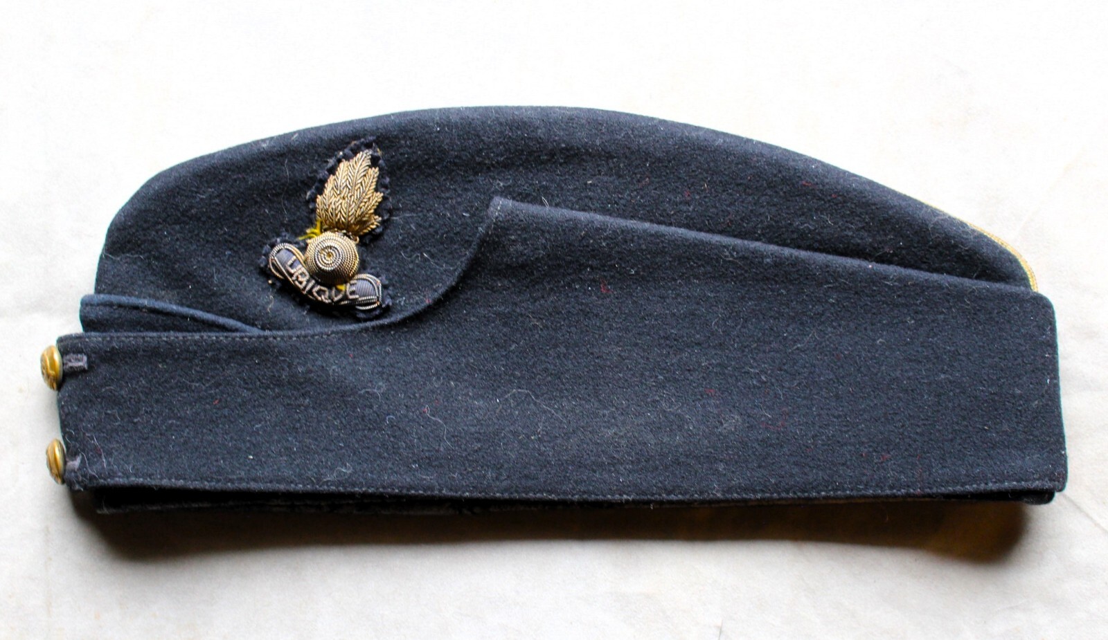 WWII British Royal Artillery Ubique Field Officer\'s Garrison Cap & Emblem c.1940 WWII British Royal Artillery Ubique Field Officer\'s Garrison Cap & Emblem c.1940