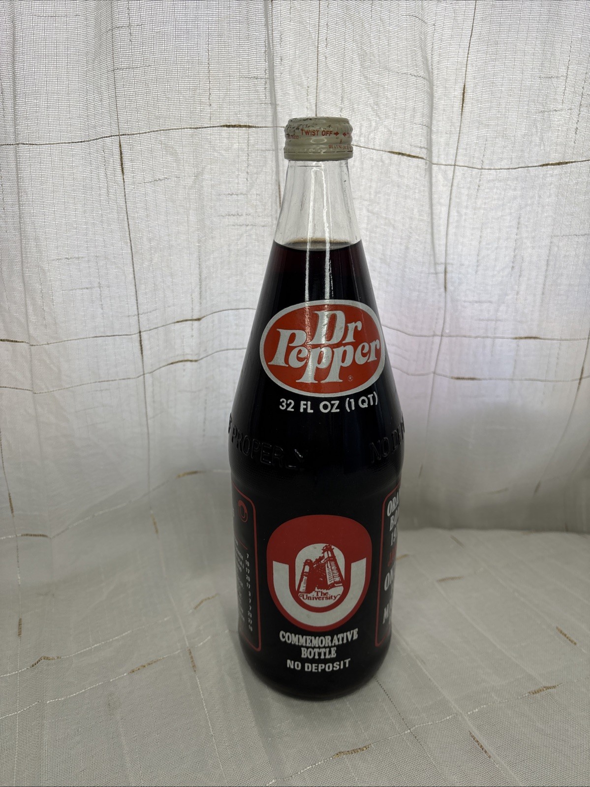 1976 University Of Oklahoma Sooners DR PEPPER  Commemorative Bottle 32 Oz Sealed