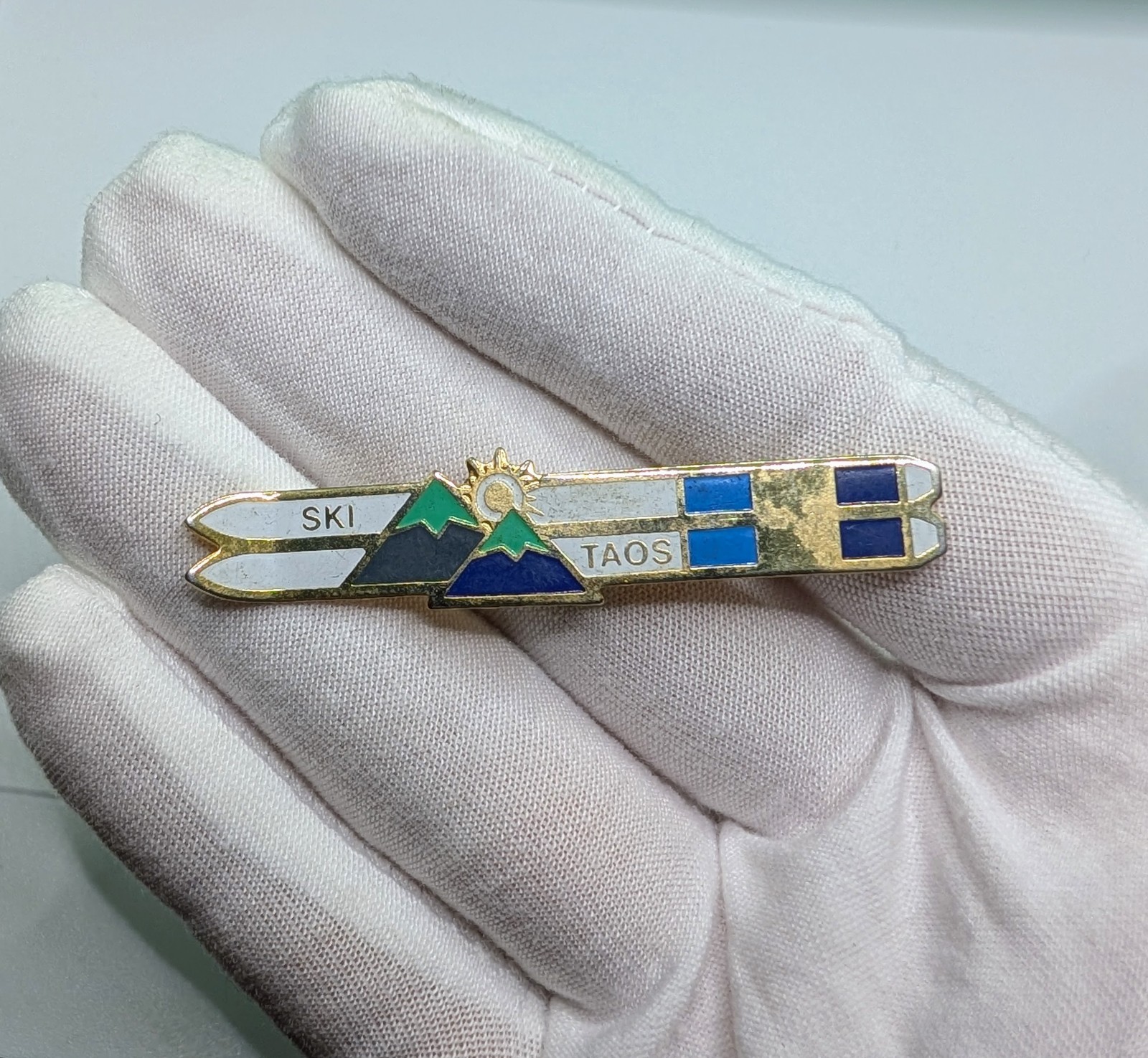 Vintage Ski Taos New Mexico Skis Lapel Pin