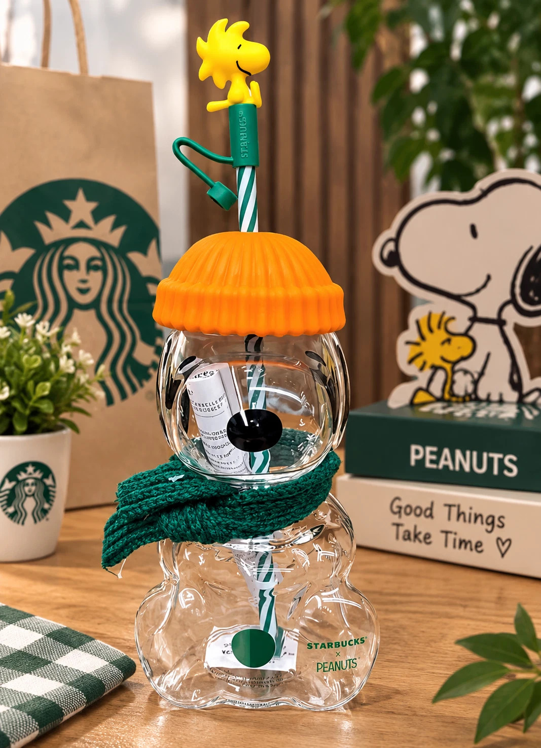 HOT NEW Starbucks x Peanuts Snoopy Limited Edition Glass Cup 2026  - US SELLER