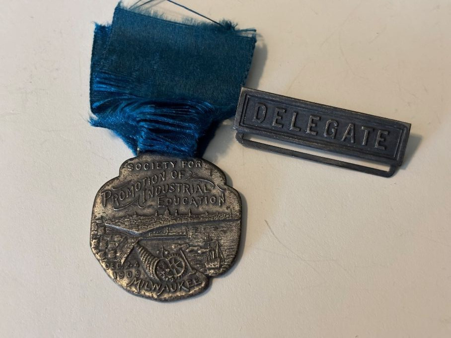 Antique Society For Promotion of Industrial Education Medal Milwaukee 1909