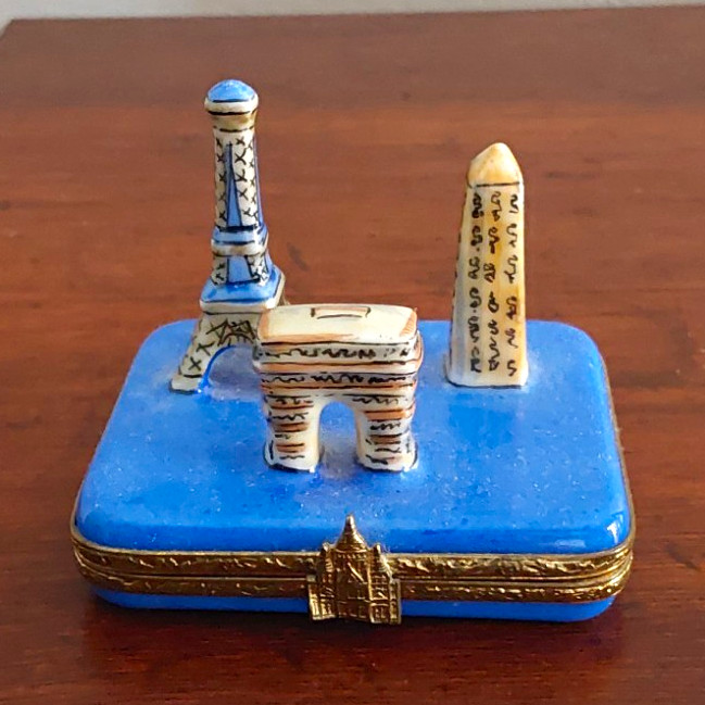 Paris France Limoges Style Blue Porcelain Trinket Box w/ Eiffel Tower Figures