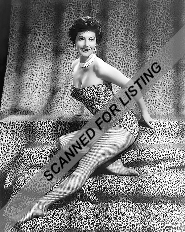 Ava Gardner Pin-up 8X10 PHOTO #3289