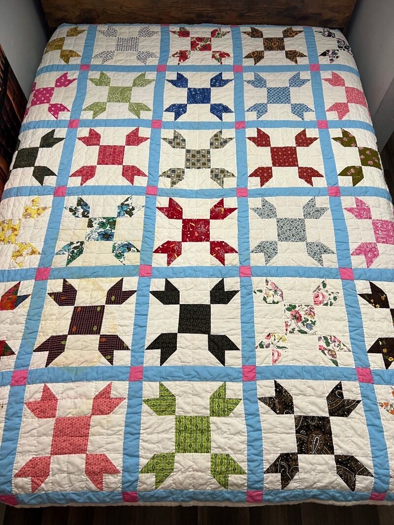 #857 Vintage Handmade  1950's Patchwork Quilt  66