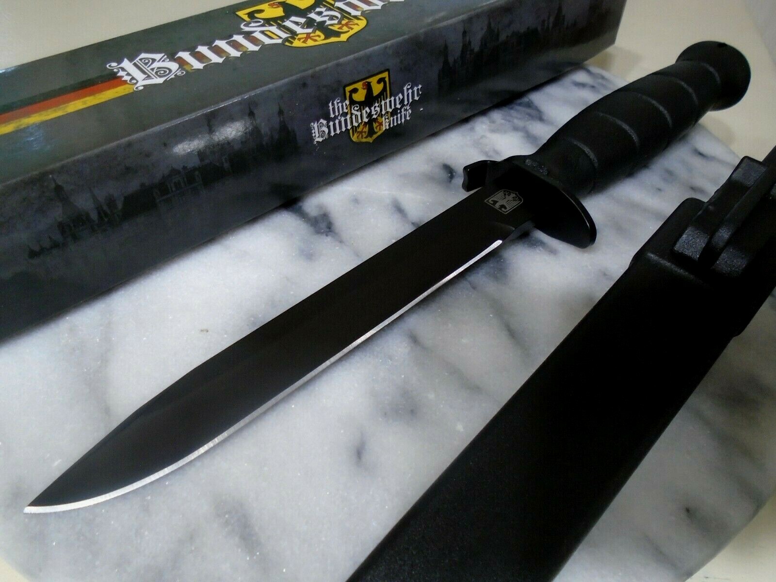 Bundeswehr German Military Combat Knife Fixed Blade Locking Sheath MI220 Black