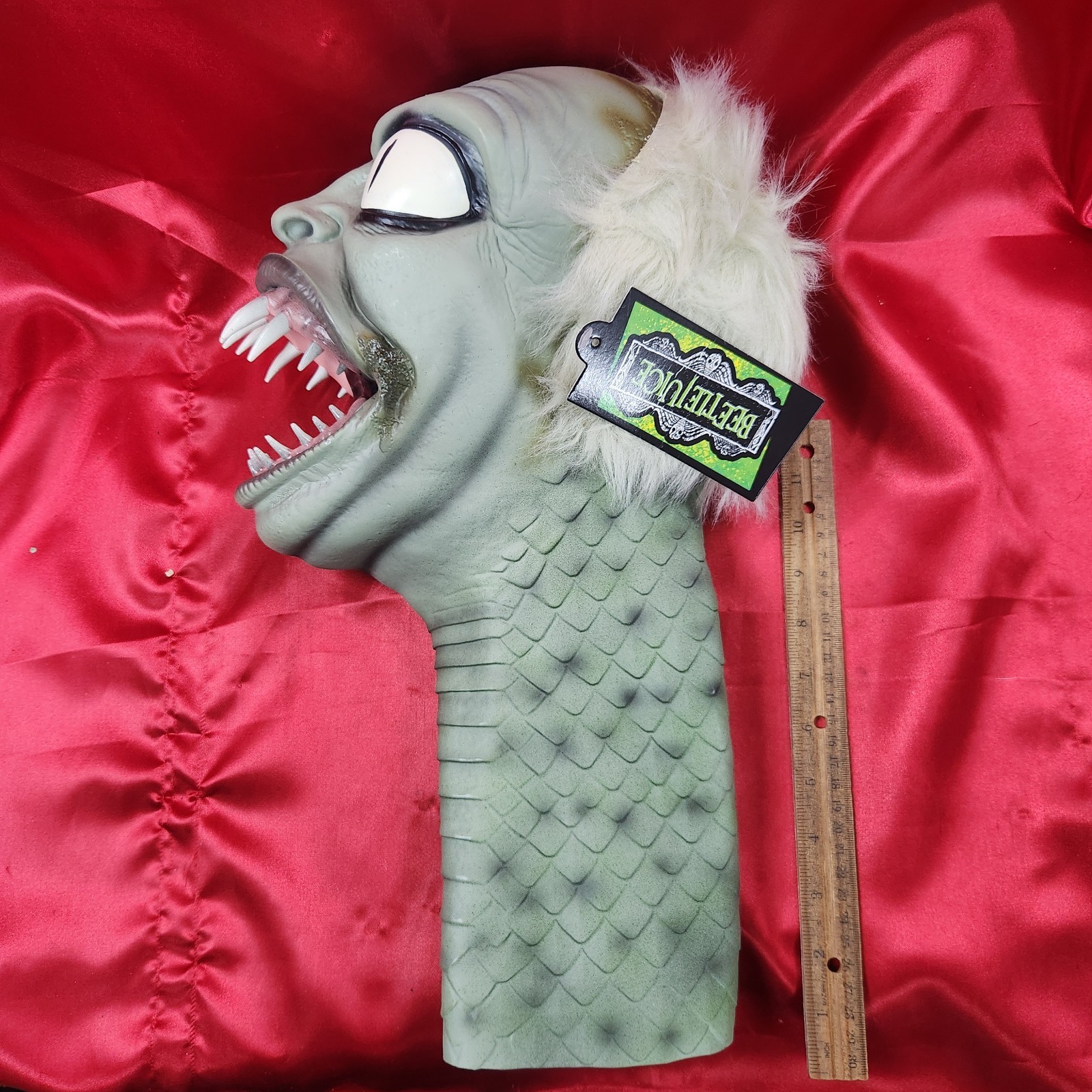 Beetlejuice - Beetlejuice Snake Puppet - Trick or Treat Studios
