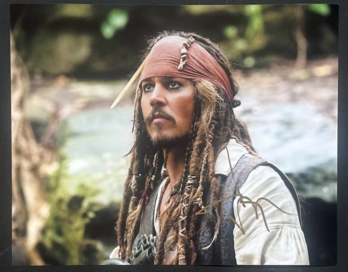 JOHNNY DEPP PIRATES OF THE CARIBBEAN AUTOGRAPH 10-8 PHOTO SIGNED STEVE GRAD COA