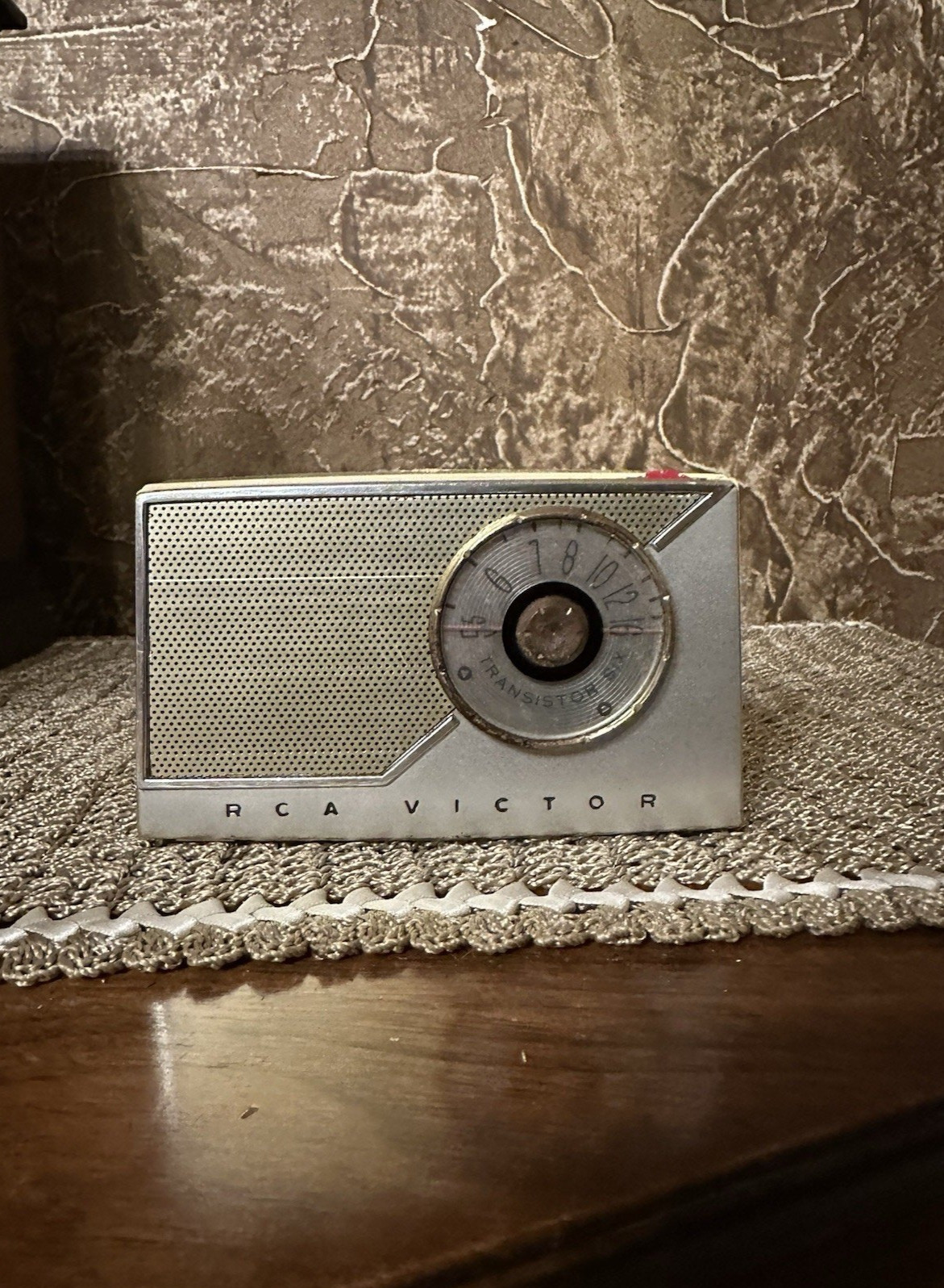 Vintage 1956 RCA Victor 8-BT-9E Transistor Six AM Radio Parts Repair