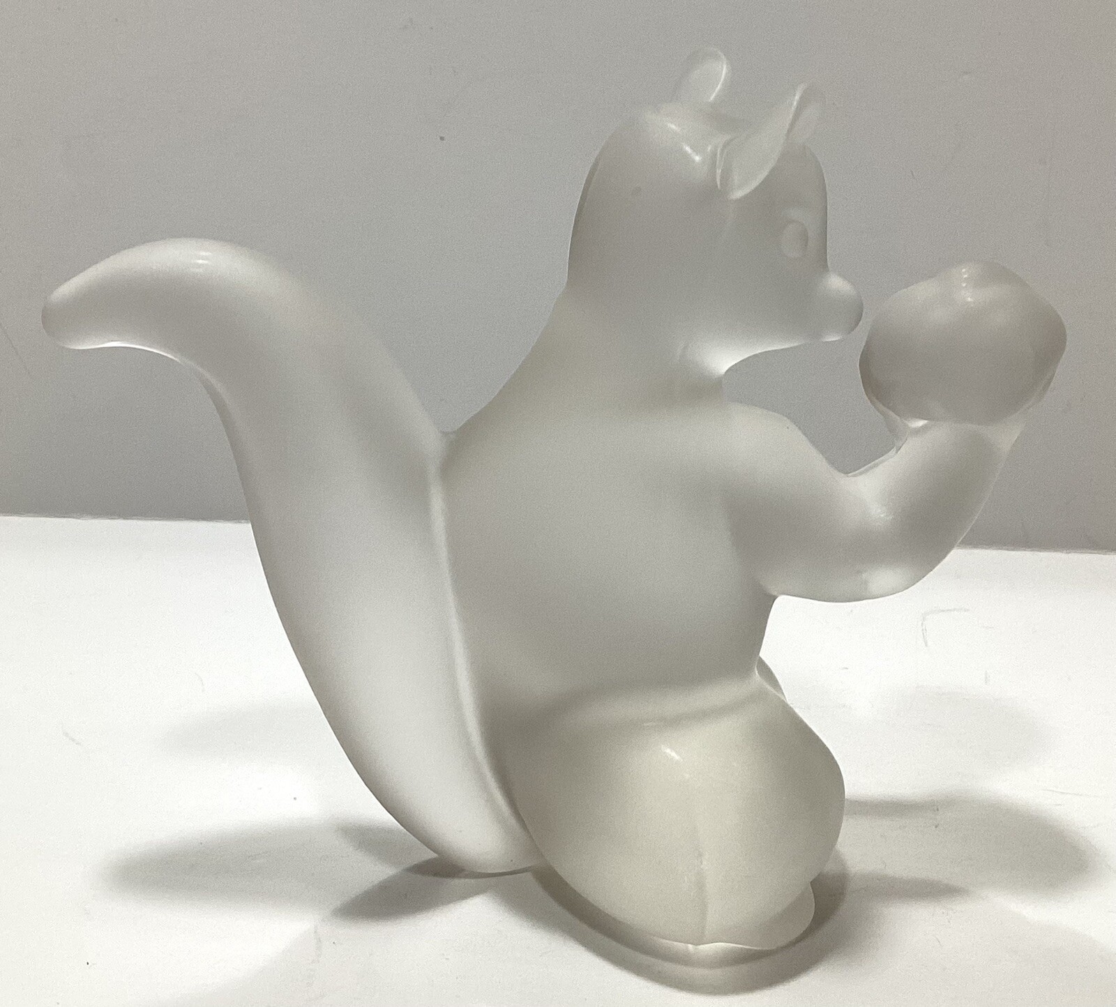 VINTAGE FROST GLASS PAPERWEIGHT SQUIRREL FIGURINE DESIGN 4 1/2” Tall
