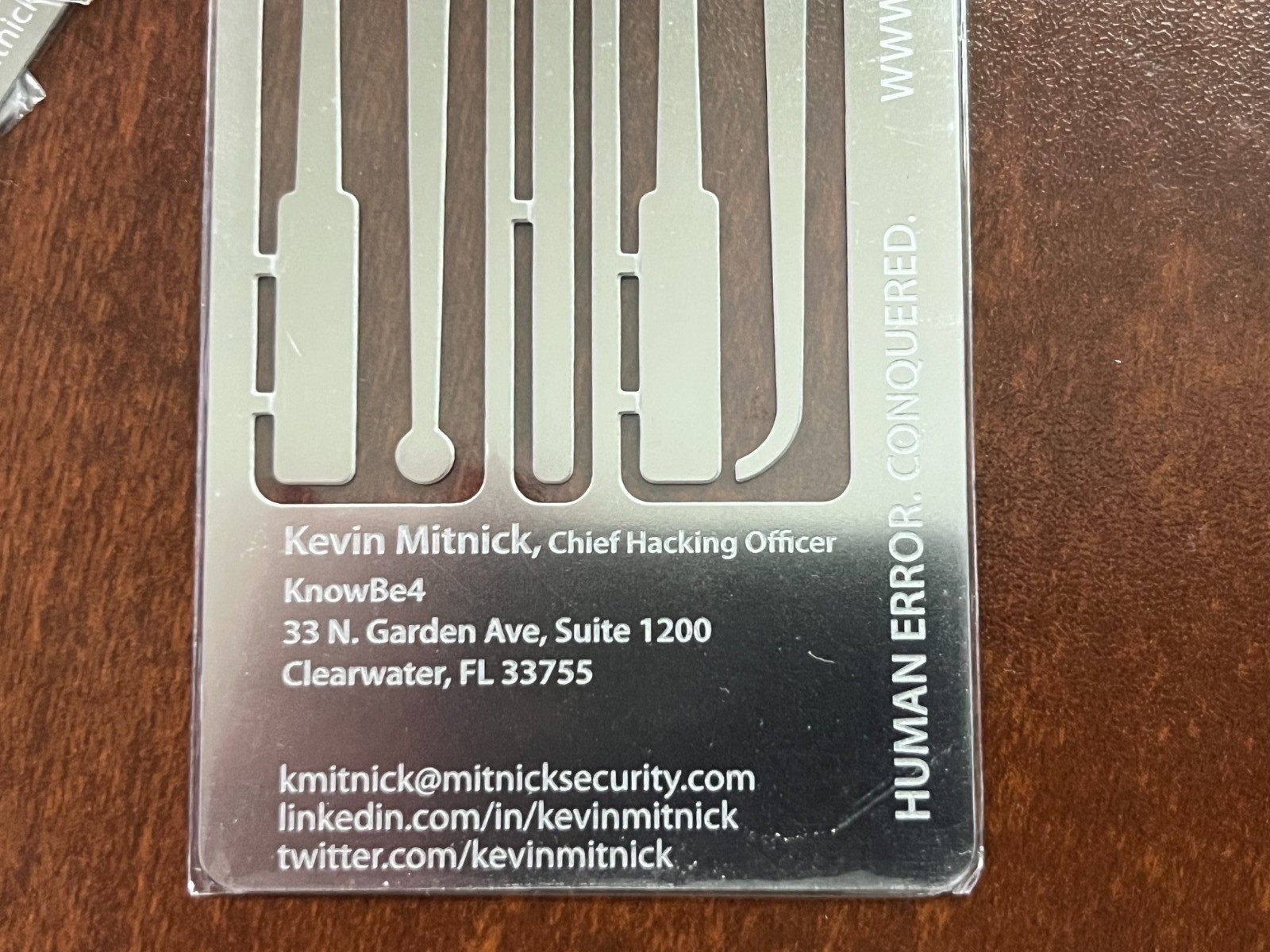 Legendary Hacker: Kevin Mitnick Lockpick Business Card Legendary Hacker: Kevin Mitnick Lockpick Business Card