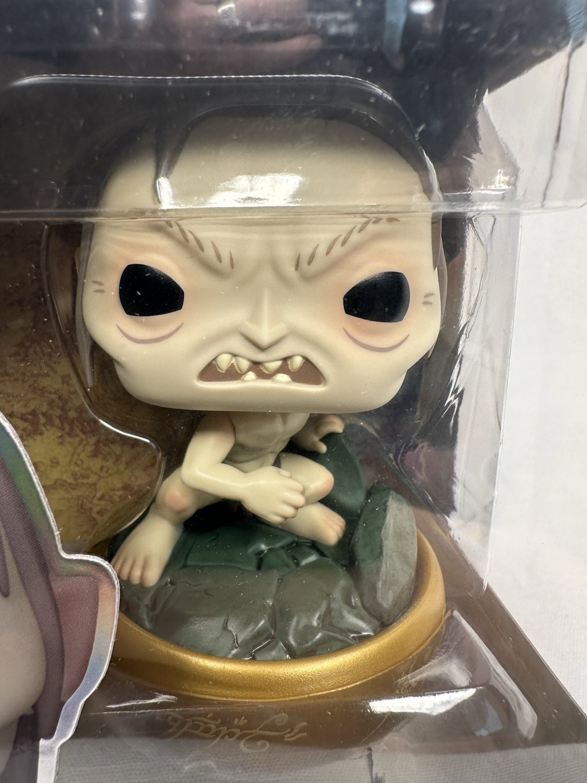 The Lord of The Rings Gollum GLOW #1831 Funko Popw/ Protector 