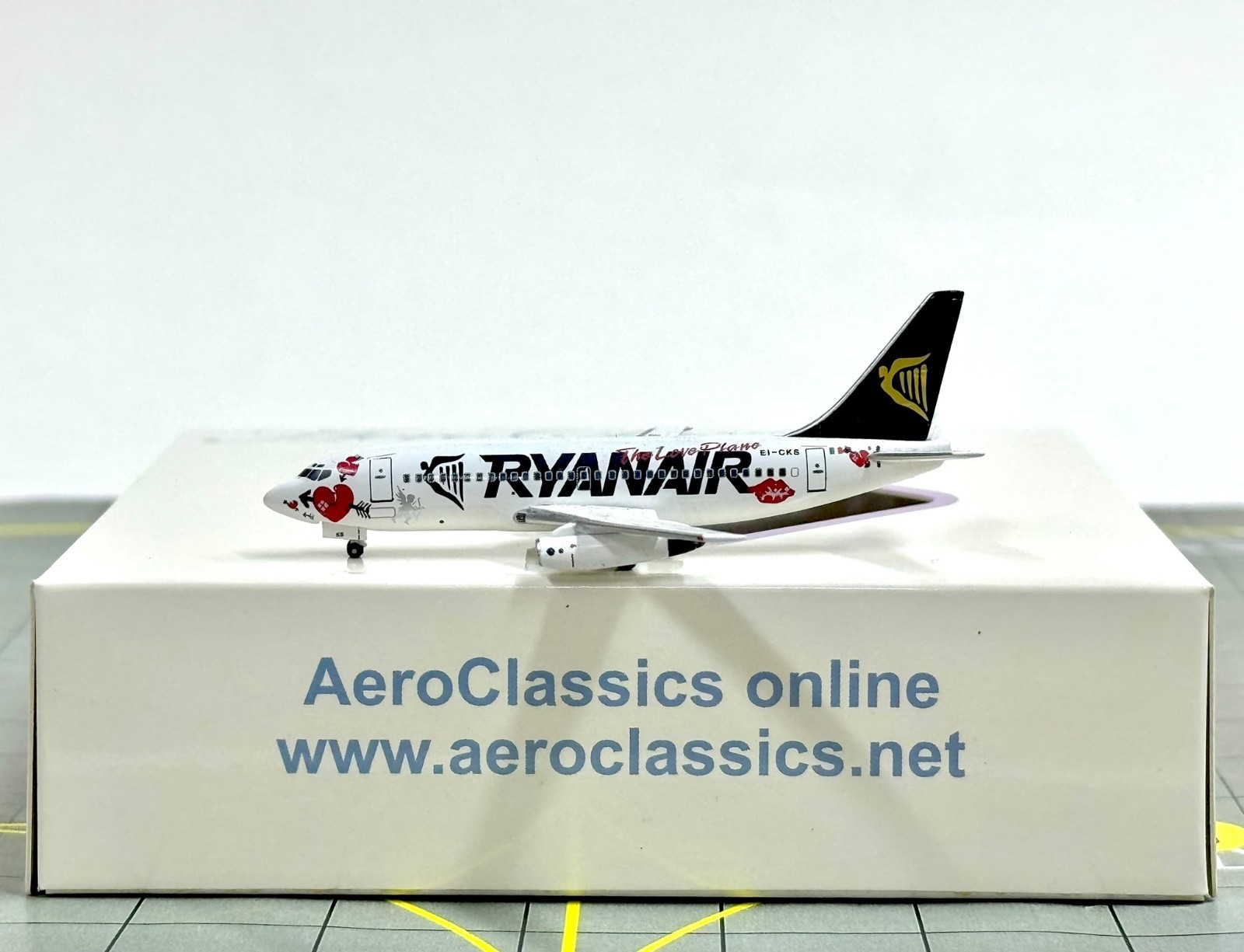 Aeroclassics 1:400 Ryanair Boeing 737-200 \