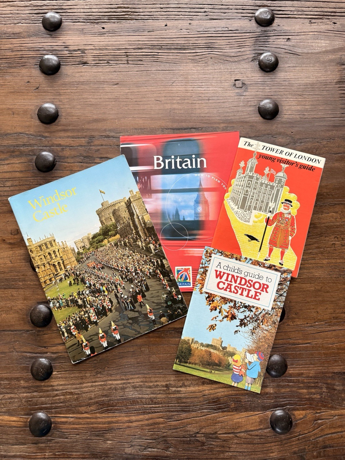 VTG London Britain Tourism Books Mid 80s Windsor Castle Tower Of London Lot Of 4