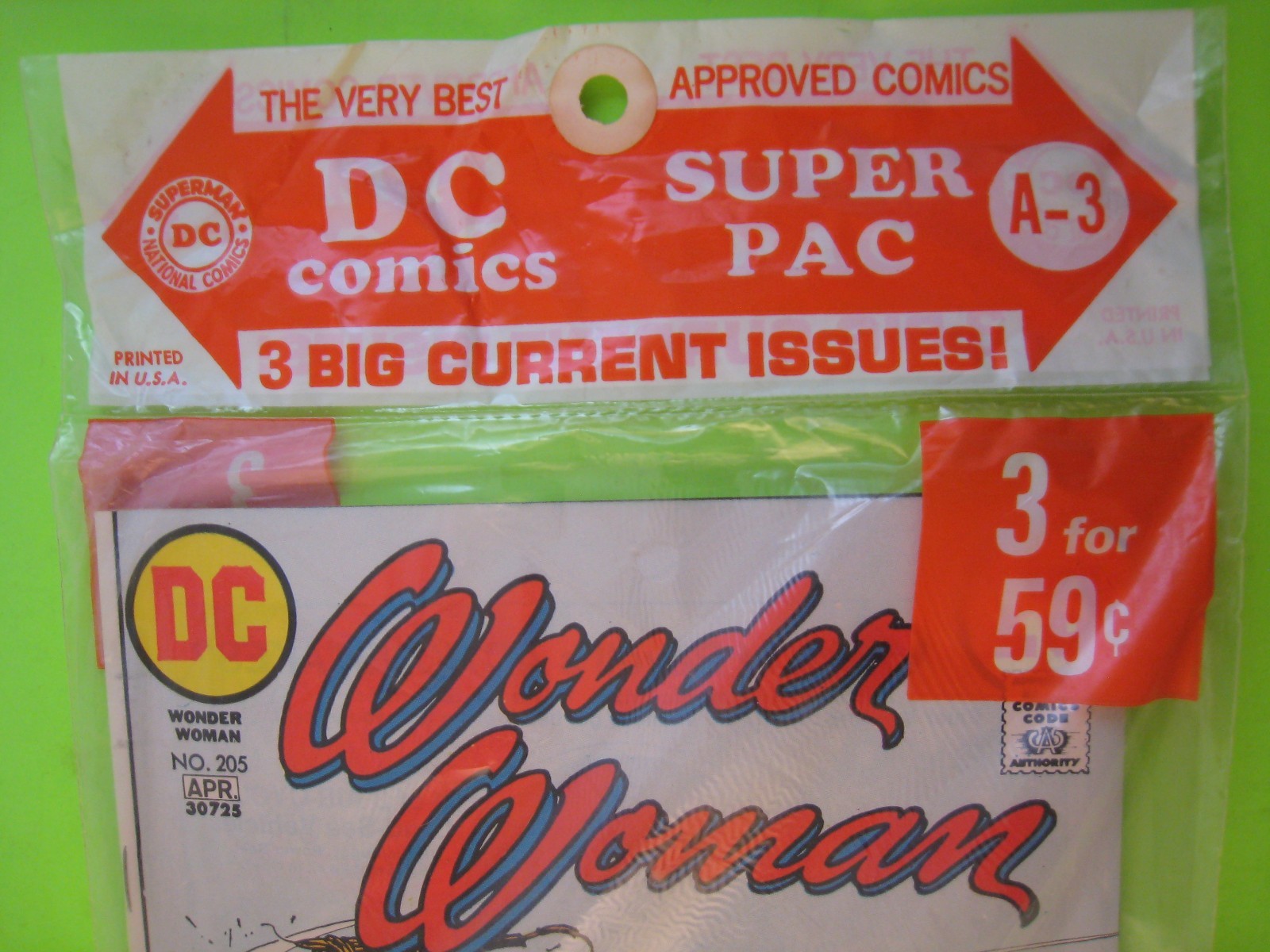 Scarce DC Comics Super Pac A-3, Uncirculated, WONDER WOMAN 205, B&B 106, PHANTOM