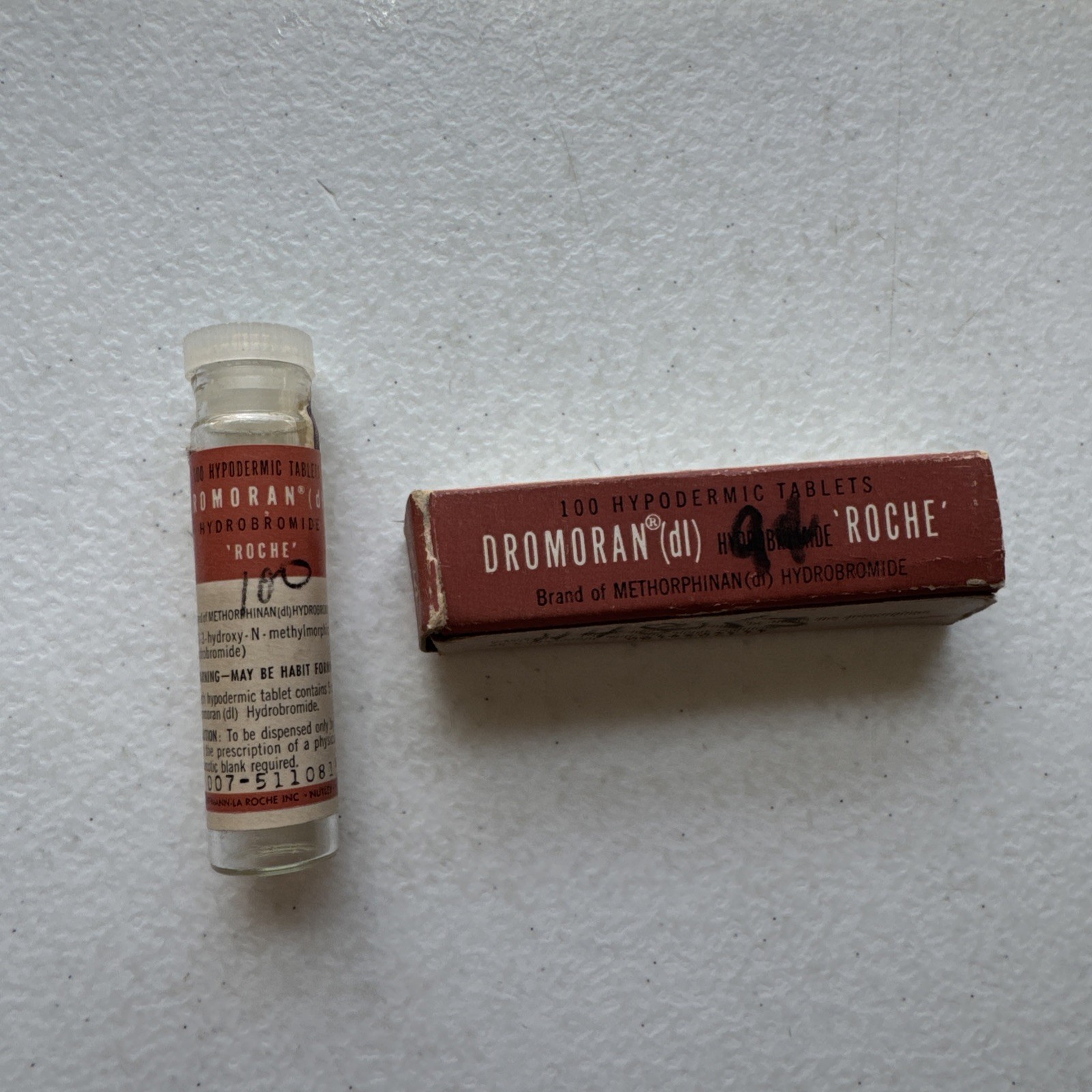 Vintage Hoffmann-La Roche Inc. Dromoran ‘Roche’ Empty Medicine Bottle W/box