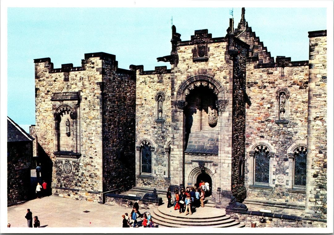 Vintage Postcard Scottish National War Memorial, Edinburgh Castle