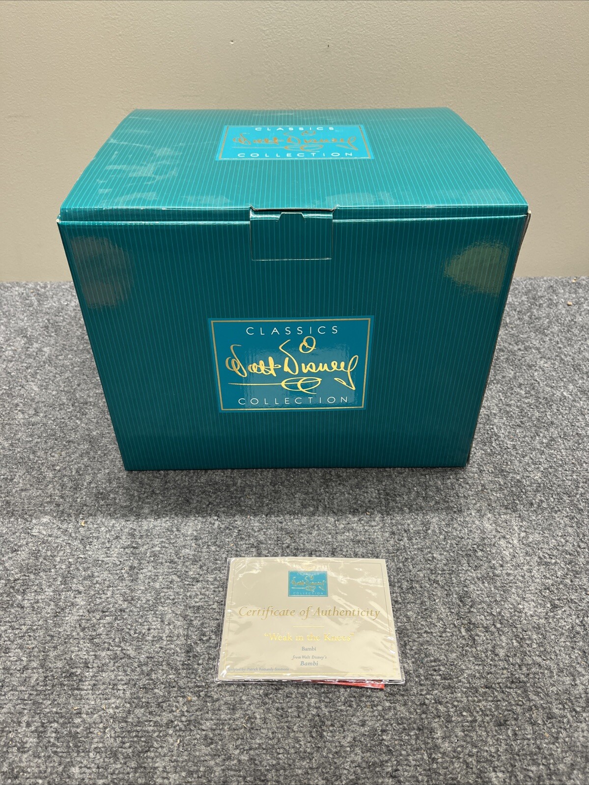 WALT DISNEY CLASSICS FIGURINE BAMBI, WEAK IN THE KNEES, COA, 1217957, WDCC, NEW