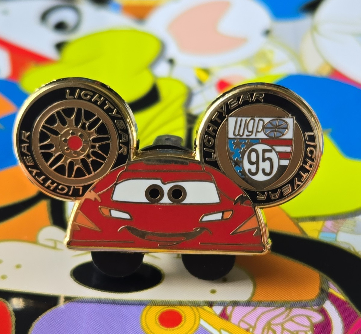 2012 Disney Pixar Earhat Cars Lightning McQueen Series 1 Mystery Trading Pin