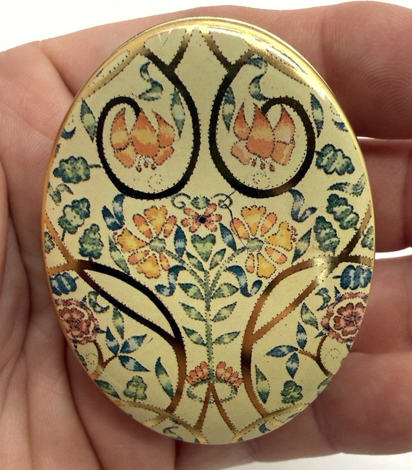 Vintage Ian Logan Ltd London - English Oval Floral Soap & Soap Tin