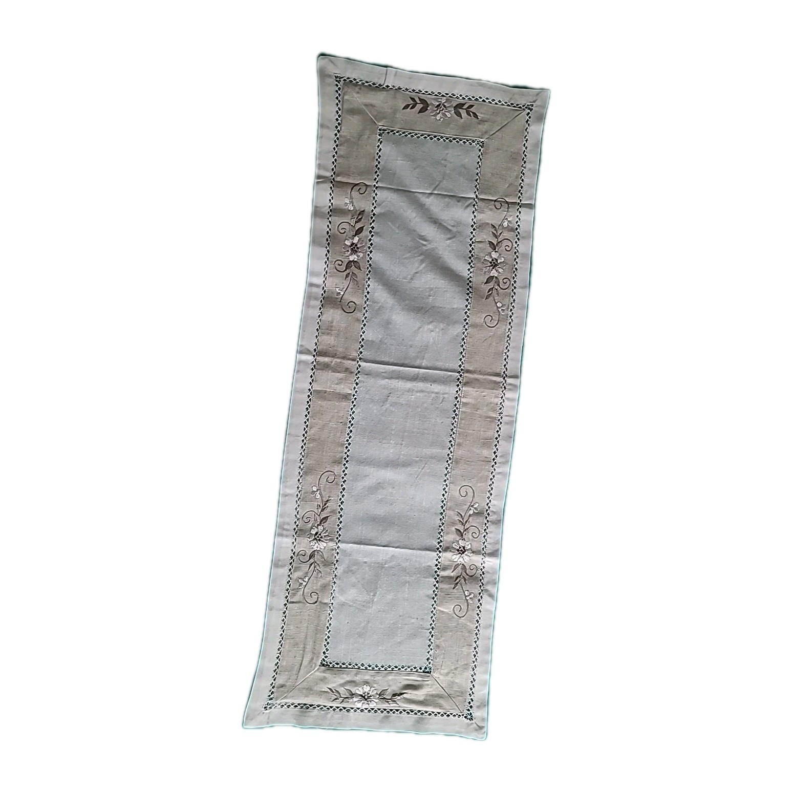 Linen Table Runner Beige Embroidery Floral 15x40in Vintage no tag