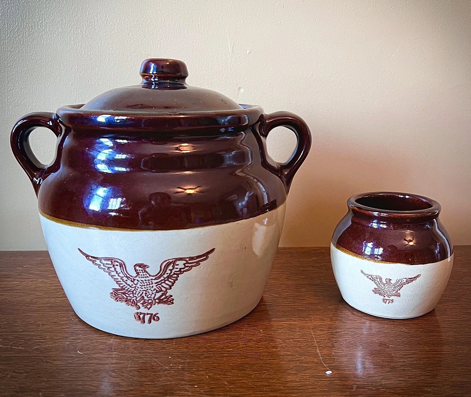 Vintage Monmouth bean pot/stoneware/pottery/1776 Eagle/Great Condition