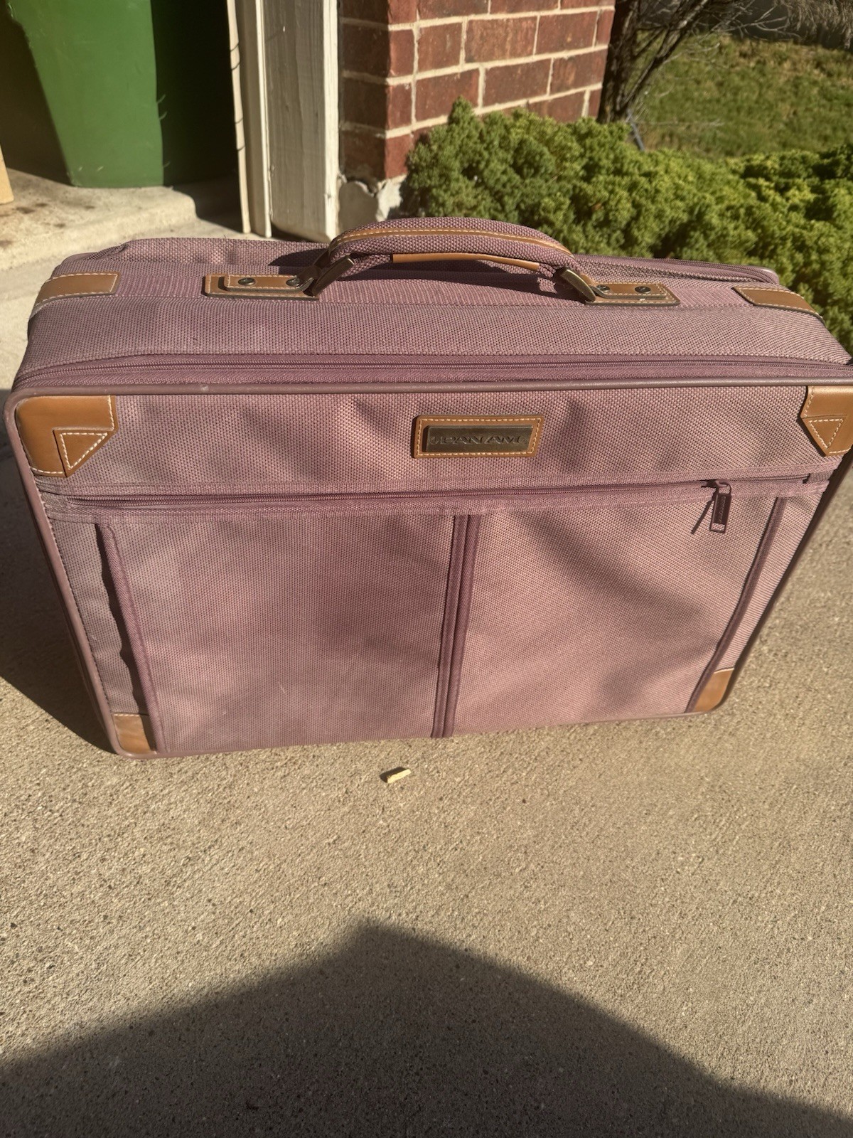 Vintage Pan Am Canvas Mauve Suitcases A Set Of 2 Vintage Pan Am Canvas Mauve Suitcases A Set Of 2