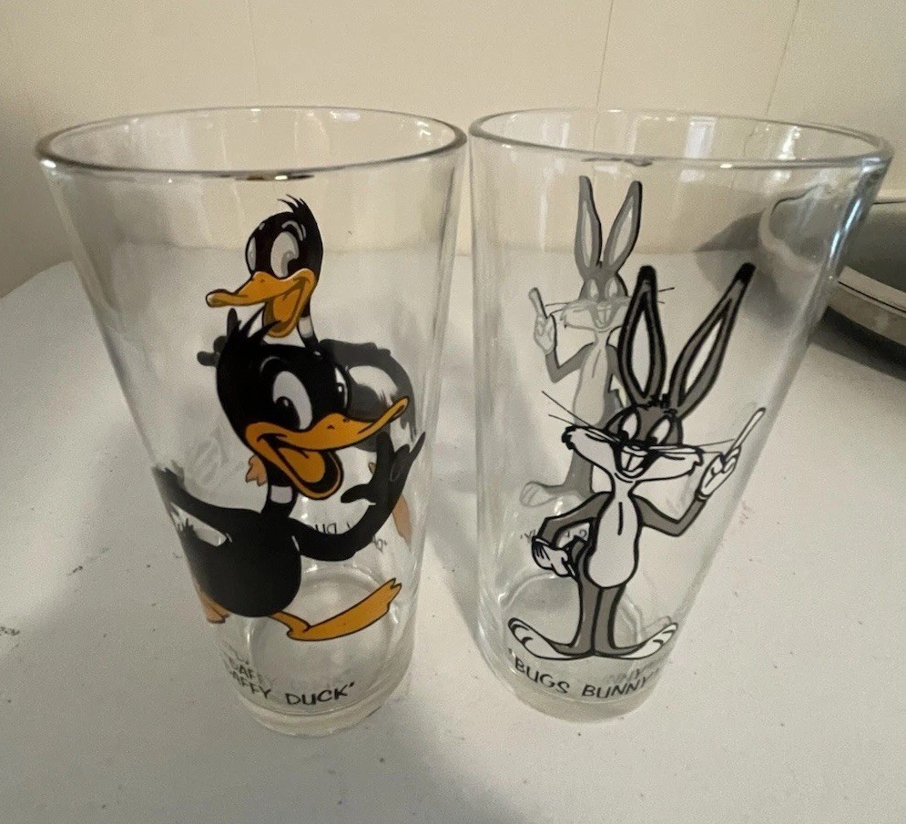 1973 Looney Tunes Pepsi Glass Bugs Bunny And Daffy Duck Perfect Graphics