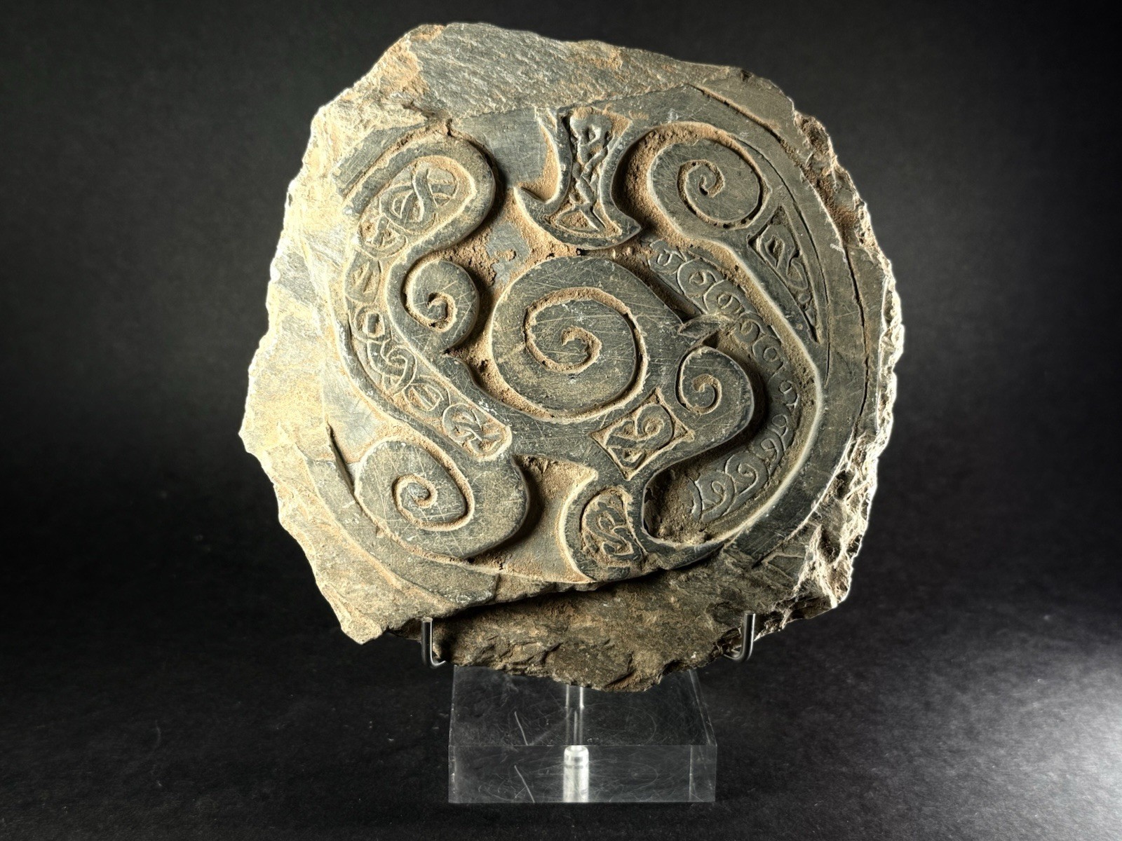 INCREDIBLY RARE BEAUTIFULLY CARVED ANCIENT CELTIC STONE FRAGMENT - CA 700-900 CE