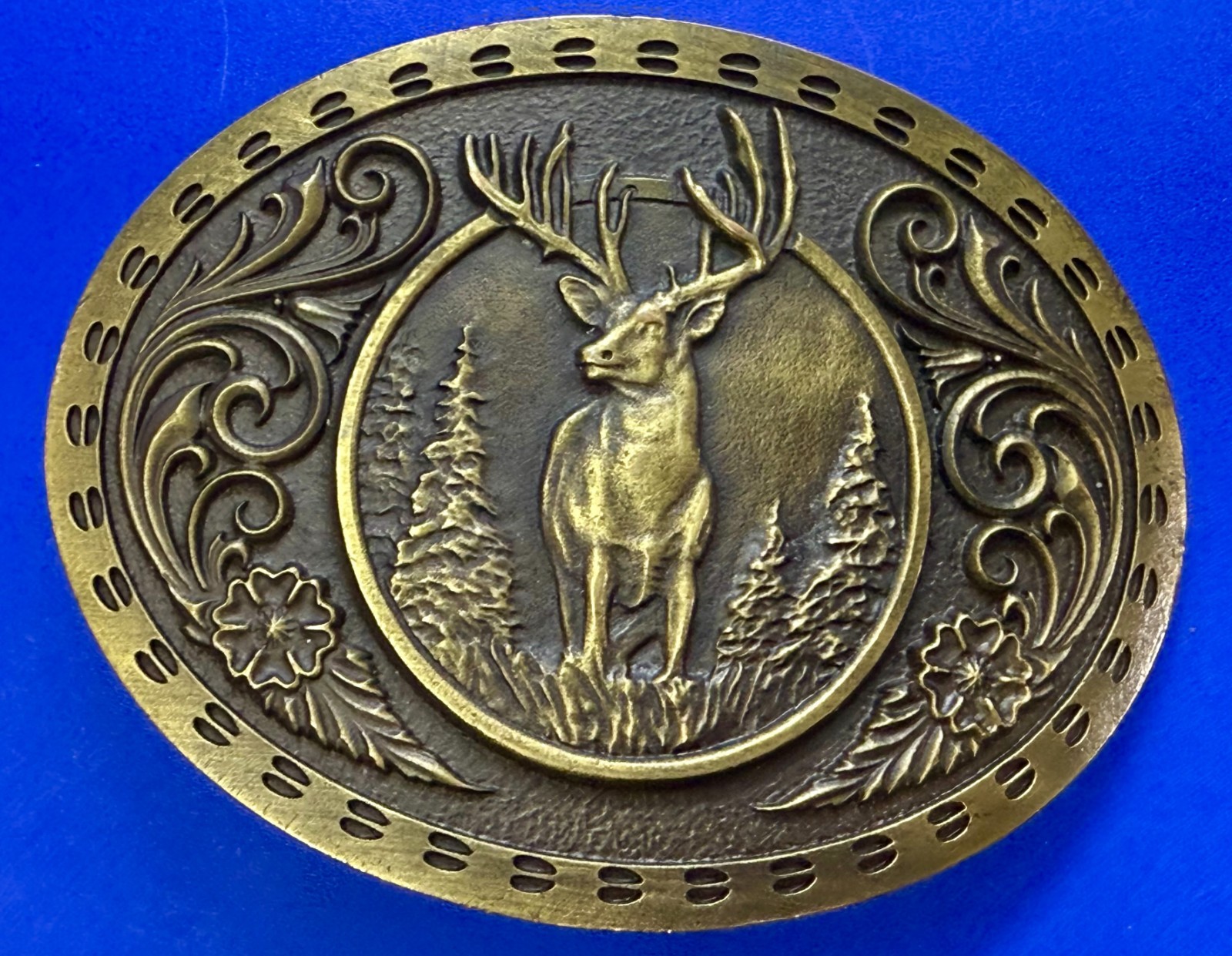 Deer Elk Stag Hunter Hunting Wildlife Scenery Montana Silversmiths Belt Buckle