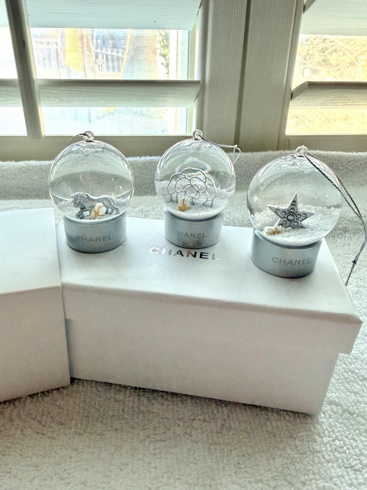 CHANEL Celebration 3pc Mini Snow Globe Ornament Set Lion Camellia Star RARE NIB