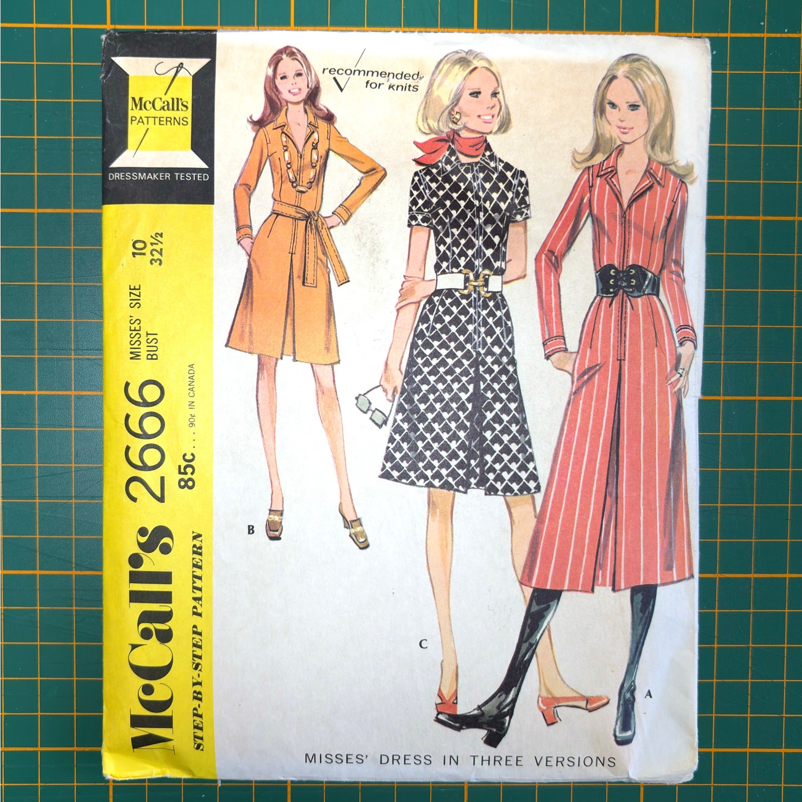 Vintage 1970 McCall\'s 2666 Sewing Pattern Misses\' A Line Dress Mod Shirtdress