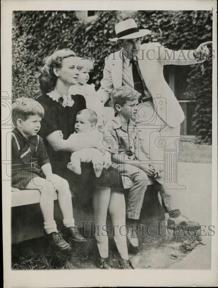 1947 Press Photo Writer Ross F. Lockridge wins $150,000 MGM prize, Indiana