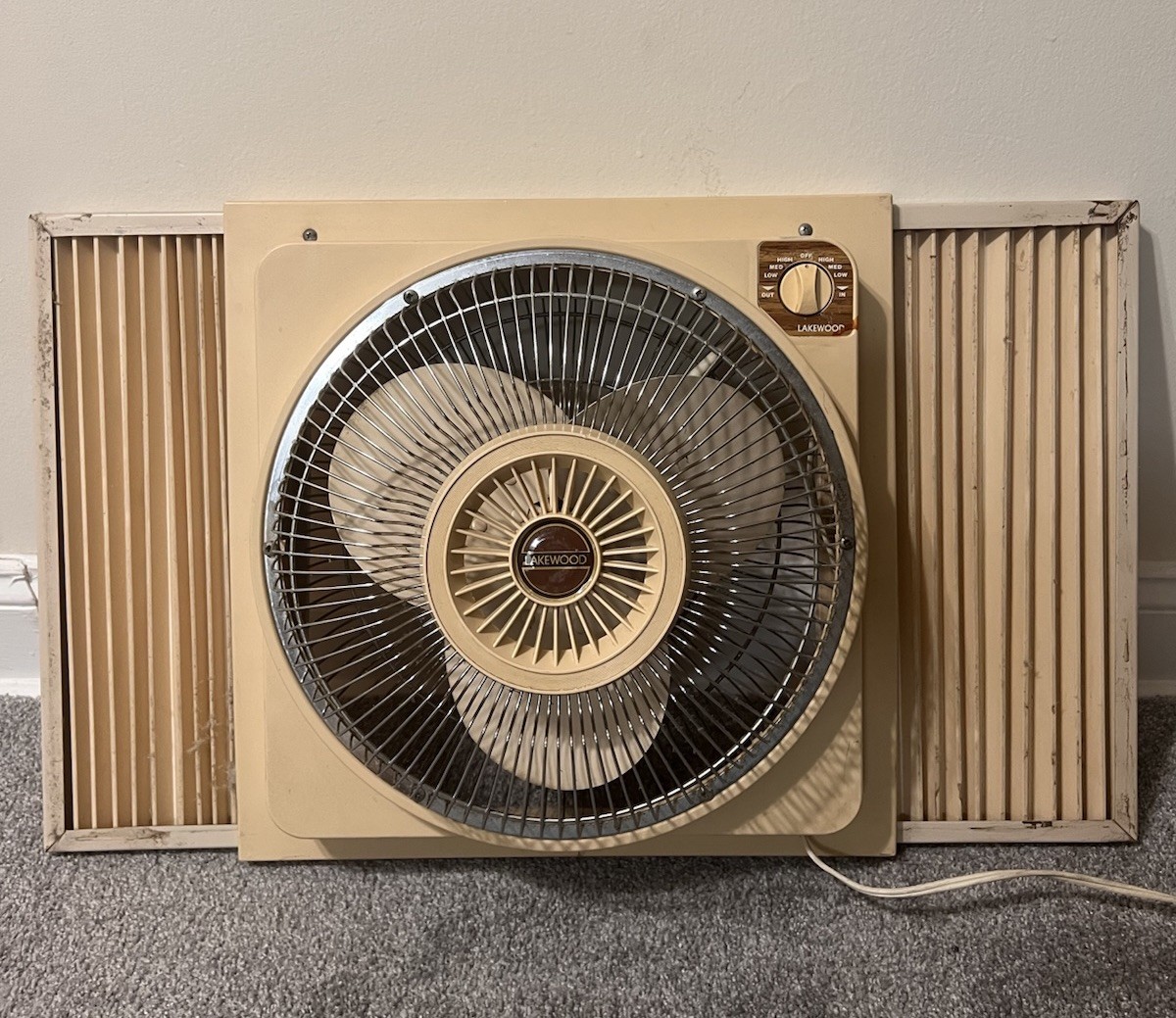 Vintage Lakewood Window Fan 3 Speed Reversible Works