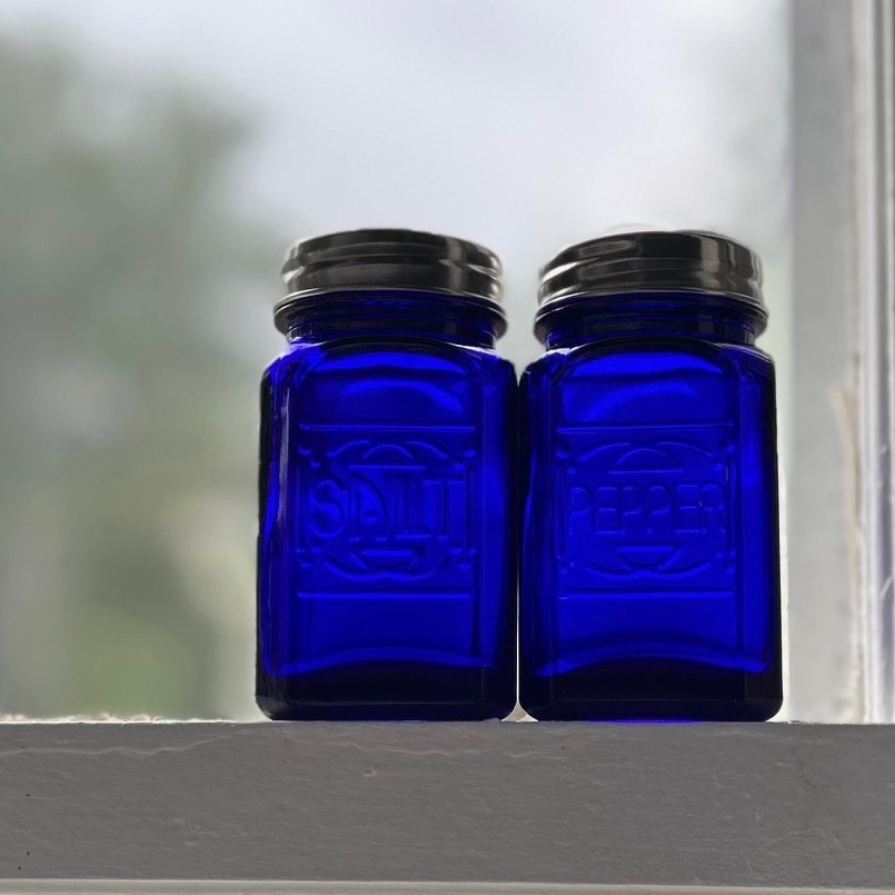 Cobalt Blue or Emerald Green Salt & Pepper vintage Retro Shakers set Jars
